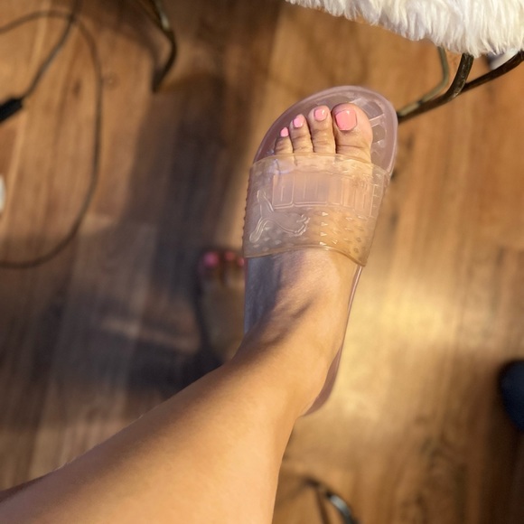 Fenty puma pink bubblegum slides - Picture 3 of 7